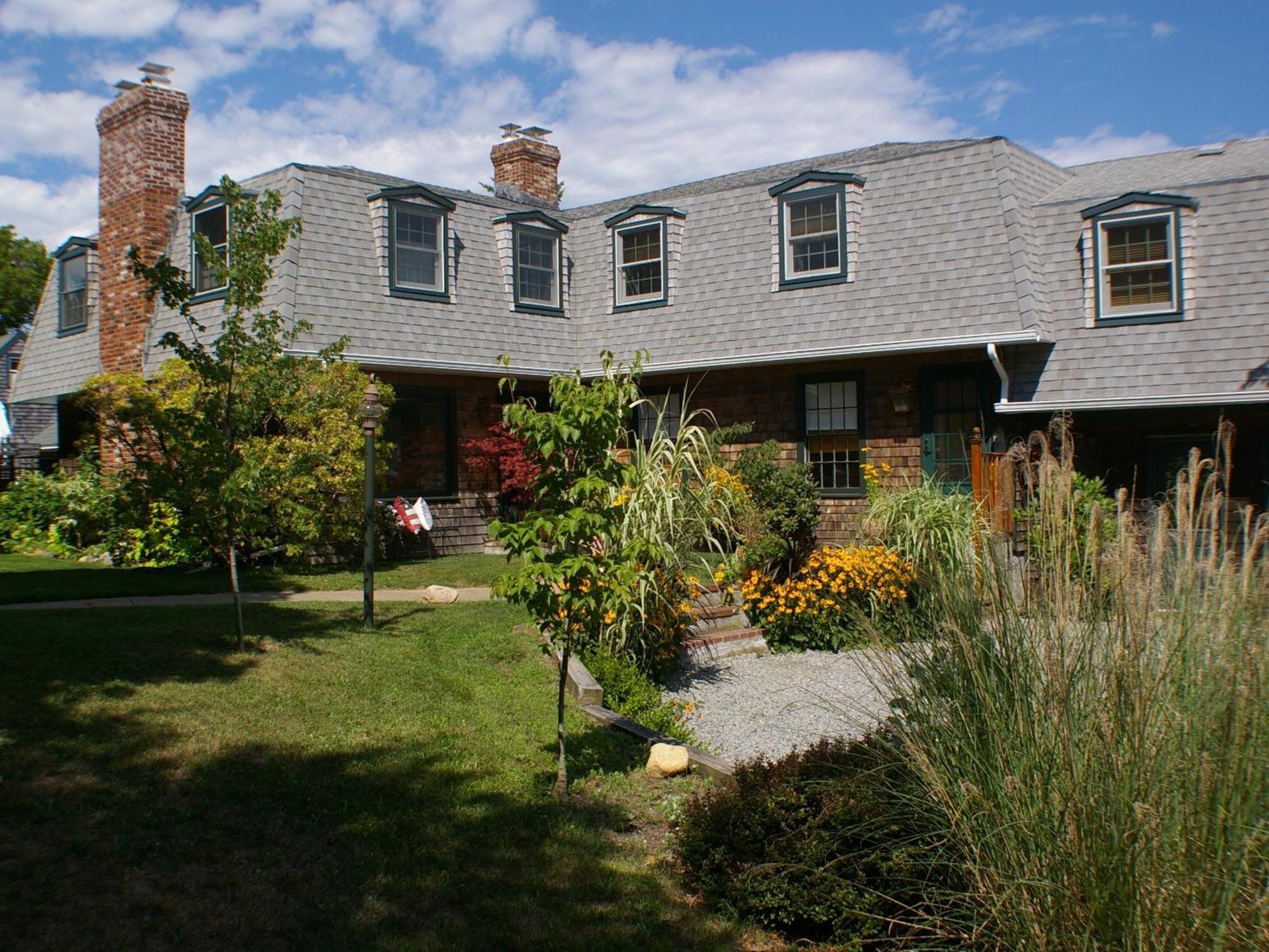 Charles And Charles Mv Bed & Breakfast Vineyard Haven Dış mekan fotoğraf