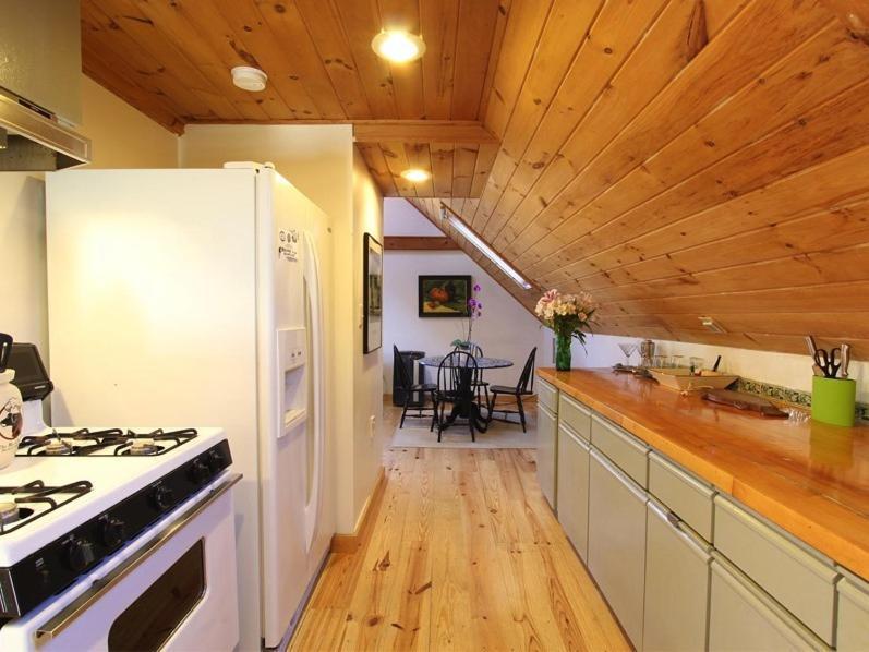 Charles And Charles Mv Bed & Breakfast Vineyard Haven Dış mekan fotoğraf